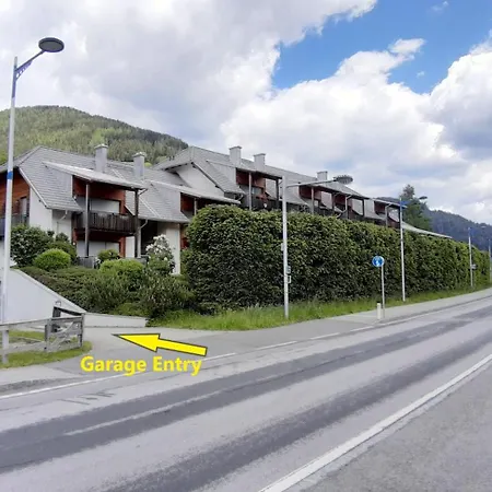 Lägenhet Fuchs With Balcony And Mountain View